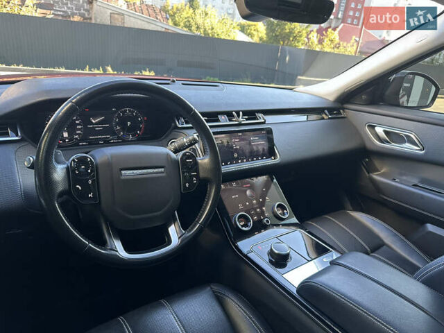 Червоний Ленд Ровер Рендж Ровер Велар, об'ємом двигуна 2 л та пробігом 100 тис. км за 31700 $, фото 24 на Automoto.ua