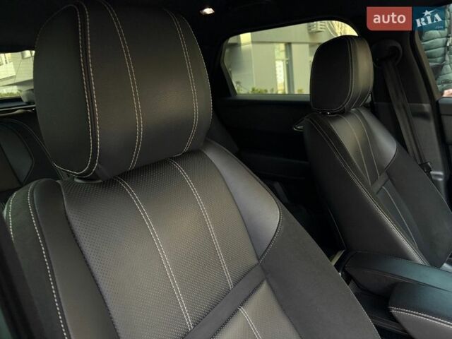 Червоний Ленд Ровер Рендж Ровер Велар, об'ємом двигуна 2 л та пробігом 111 тис. км за 44200 $, фото 9 на Automoto.ua