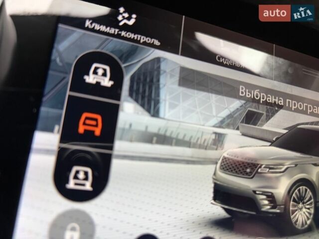 Червоний Ленд Ровер Рендж Ровер Велар, об'ємом двигуна 2 л та пробігом 112 тис. км за 41000 $, фото 26 на Automoto.ua