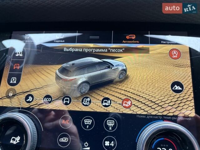 Червоний Ленд Ровер Рендж Ровер Велар, об'ємом двигуна 2 л та пробігом 112 тис. км за 41000 $, фото 18 на Automoto.ua