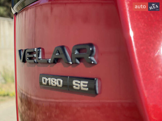 Червоний Ленд Ровер Рендж Ровер Велар, об'ємом двигуна 2 л та пробігом 133 тис. км за 34490 $, фото 34 на Automoto.ua