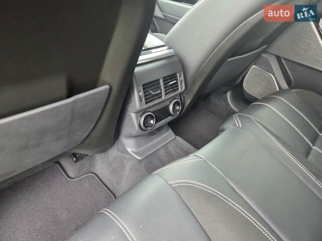 Красный Ленд Ровер Рендж Ровер Велар, объемом двигателя 2 л и пробегом 125 тыс. км за 35000 $, фото 25 на Automoto.ua