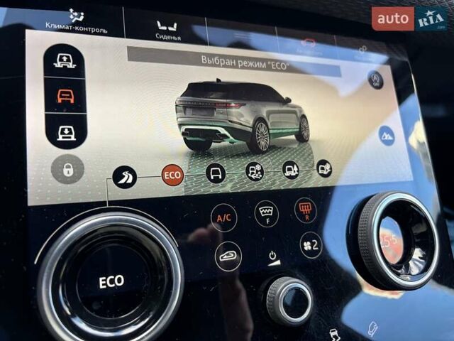 Красный Ленд Ровер Рендж Ровер Велар, объемом двигателя 2 л и пробегом 111 тыс. км за 39333 $, фото 43 на Automoto.ua