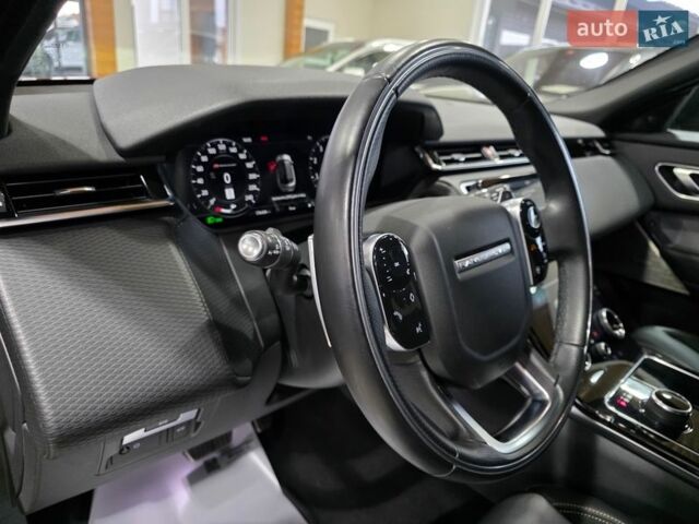 Червоний Ленд Ровер Рендж Ровер Велар, об'ємом двигуна 2 л та пробігом 176 тис. км за 32500 $, фото 44 на Automoto.ua