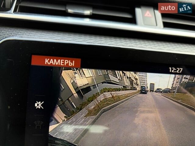 Червоний Ленд Ровер Рендж Ровер Велар, об'ємом двигуна 2 л та пробігом 111 тис. км за 44200 $, фото 38 на Automoto.ua