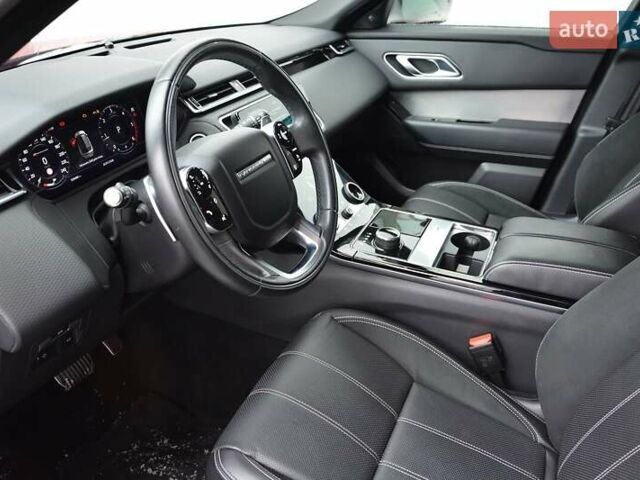 Красный Ленд Ровер Рендж Ровер Велар, объемом двигателя 2 л и пробегом 60 тыс. км за 42500 $, фото 3 на Automoto.ua