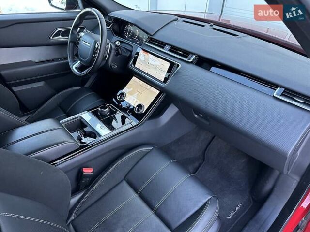 Червоний Ленд Ровер Рендж Ровер Велар, об'ємом двигуна 2 л та пробігом 97 тис. км за 35500 $, фото 28 на Automoto.ua