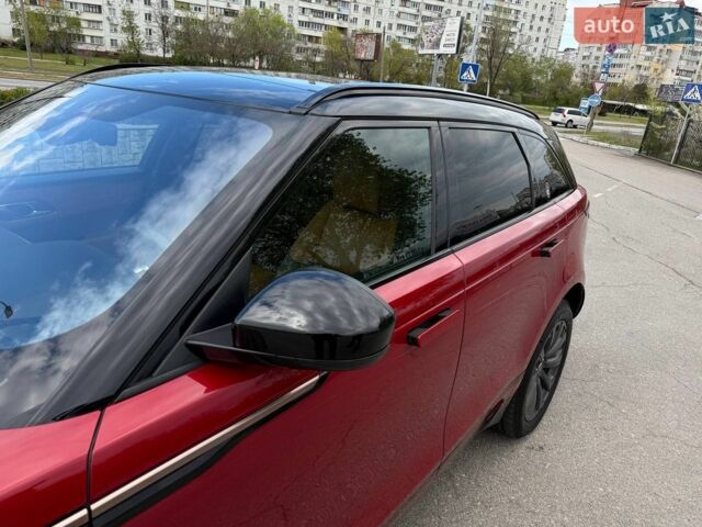 Червоний Ленд Ровер Рендж Ровер Велар, об'ємом двигуна 2 л та пробігом 100 тис. км за 31500 $, фото 9 на Automoto.ua
