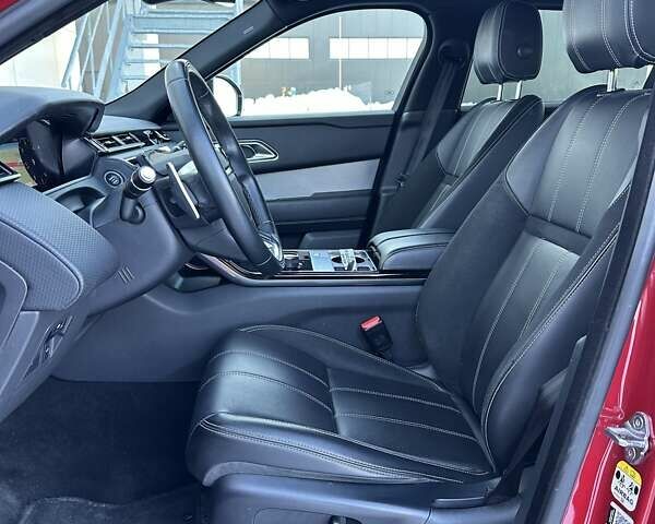 Червоний Ленд Ровер Рендж Ровер Велар, об'ємом двигуна 2 л та пробігом 97 тис. км за 35500 $, фото 13 на Automoto.ua