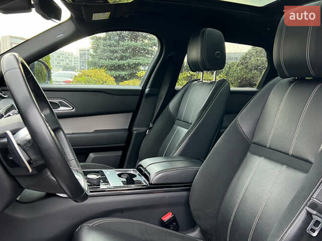 Червоний Ленд Ровер Рендж Ровер Велар, об'ємом двигуна 2 л та пробігом 91 тис. км за 30750 $, фото 8 на Automoto.ua