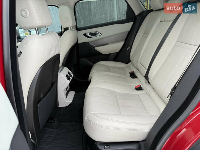 Червоний Ленд Ровер Рендж Ровер Велар, об'ємом двигуна 2 л та пробігом 145 тис. км за 28499 $, фото 11 на Automoto.ua