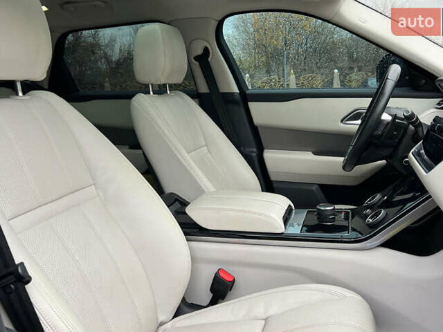 Червоний Ленд Ровер Рендж Ровер Велар, об'ємом двигуна 2 л та пробігом 145 тис. км за 30900 $, фото 21 на Automoto.ua