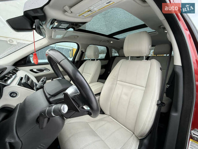 Червоний Ленд Ровер Рендж Ровер Велар, об'ємом двигуна 2 л та пробігом 145 тис. км за 28499 $, фото 10 на Automoto.ua