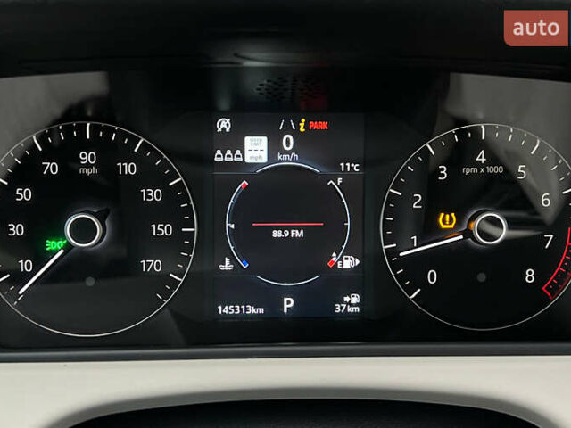 Червоний Ленд Ровер Рендж Ровер Велар, об'ємом двигуна 2 л та пробігом 145 тис. км за 30900 $, фото 15 на Automoto.ua