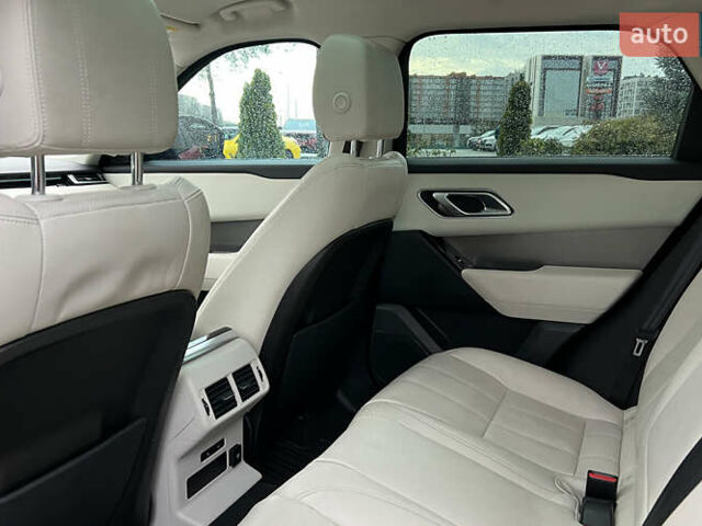 Червоний Ленд Ровер Рендж Ровер Велар, об'ємом двигуна 2 л та пробігом 145 тис. км за 30900 $, фото 23 на Automoto.ua