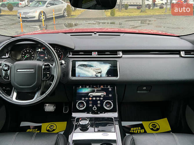 Червоний Ленд Ровер Рендж Ровер Велар, об'ємом двигуна 2 л та пробігом 91 тис. км за 31900 $, фото 14 на Automoto.ua