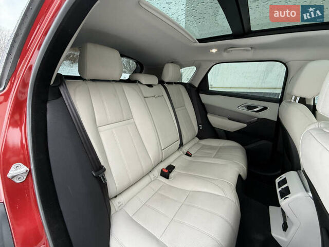 Червоний Ленд Ровер Рендж Ровер Велар, об'ємом двигуна 2 л та пробігом 145 тис. км за 28499 $, фото 15 на Automoto.ua