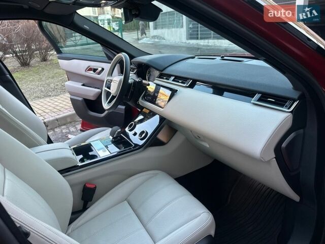 Червоний Ленд Ровер Рендж Ровер Велар, об'ємом двигуна 2 л та пробігом 31 тис. км за 59700 $, фото 41 на Automoto.ua