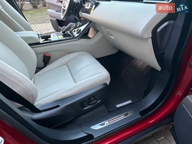 Червоний Ленд Ровер Рендж Ровер Велар, об'ємом двигуна 2 л та пробігом 31 тис. км за 59700 $, фото 43 на Automoto.ua