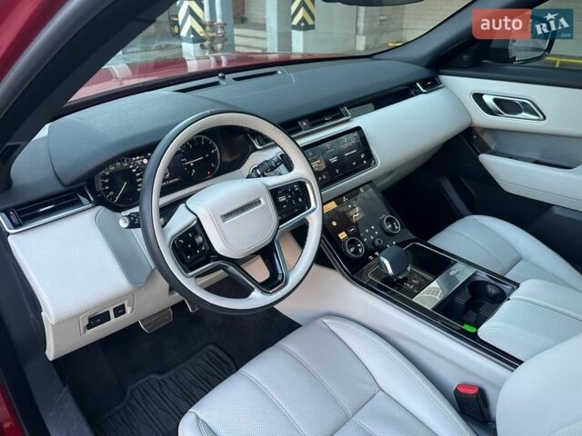 Червоний Ленд Ровер Рендж Ровер Велар, об'ємом двигуна 2 л та пробігом 31 тис. км за 59700 $, фото 34 на Automoto.ua