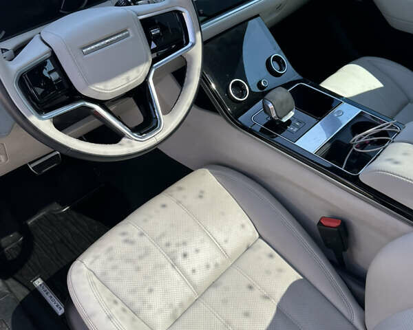 Красный Ленд Ровер Рендж Ровер Велар, объемом двигателя 2 л и пробегом 24 тыс. км за 72000 $, фото 7 на Automoto.ua