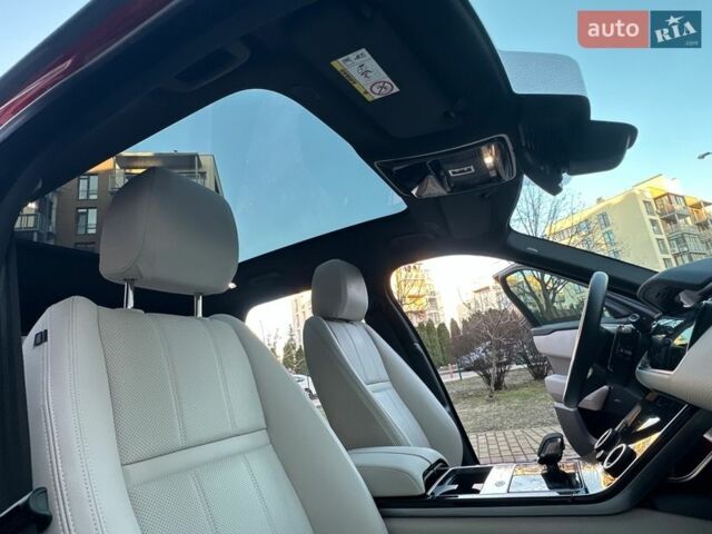 Червоний Ленд Ровер Рендж Ровер Велар, об'ємом двигуна 2 л та пробігом 31 тис. км за 59700 $, фото 42 на Automoto.ua