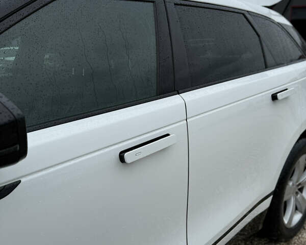 Ленд Ровер Рендж Ровер Велар 2017 в Тернополе на Automoto.ua Ленд Ровер Рендж Ровер Велар, объемом двигателя 2 л и пробегом 149 тыс. км за 31500 $, фото 27 на Automoto.ua