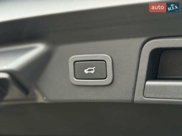 Ленд Ровер Рендж Ровер Велар, об'ємом двигуна 2.99 л та пробігом 137 тис. км за 45750 $, фото 46 на Automoto.ua