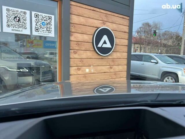 Ленд Ровер Рендж Ровер Велар, объемом двигателя 3 л и пробегом 87 тыс. км за 39900 $, фото 21 на Automoto.ua