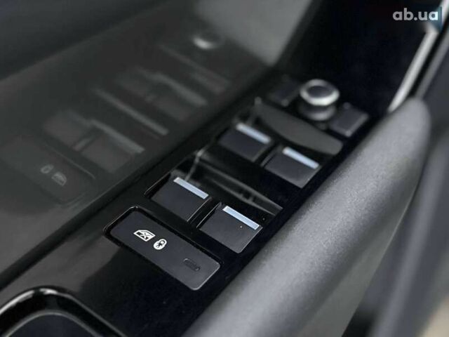 Ленд Ровер Рендж Ровер Велар, объемом двигателя 2 л и пробегом 127 тыс. км за 27900 $, фото 17 на Automoto.ua