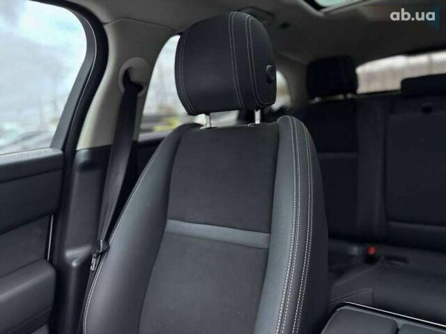 Ленд Ровер Рендж Ровер Велар, объемом двигателя 2 л и пробегом 127 тыс. км за 27900 $, фото 25 на Automoto.ua