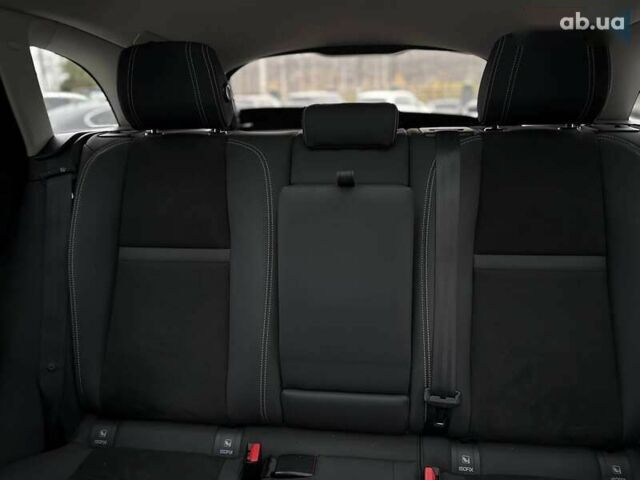 Ленд Ровер Рендж Ровер Велар, объемом двигателя 2 л и пробегом 127 тыс. км за 27900 $, фото 27 на Automoto.ua