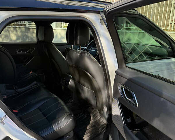 Ленд Ровер Рендж Ровер Велар, объемом двигателя 2 л и пробегом 90 тыс. км за 40950 $, фото 5 на Automoto.ua