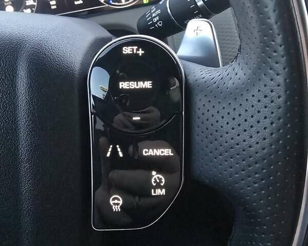 Ленд Ровер Рендж Ровер Велар, объемом двигателя 2 л и пробегом 105 тыс. км за 39999 $, фото 26 на Automoto.ua