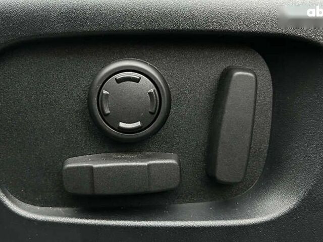 Ленд Ровер Рендж Ровер Велар, объемом двигателя 2 л и пробегом 91 тыс. км за 31900 $, фото 20 на Automoto.ua