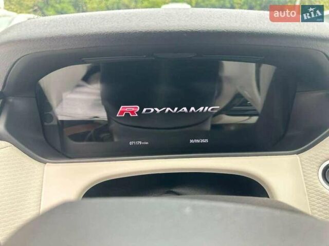 Ленд Ровер Рендж Ровер Велар, об'ємом двигуна 2 л та пробігом 74 тис. км за 15500 $, фото 7 на Automoto.ua