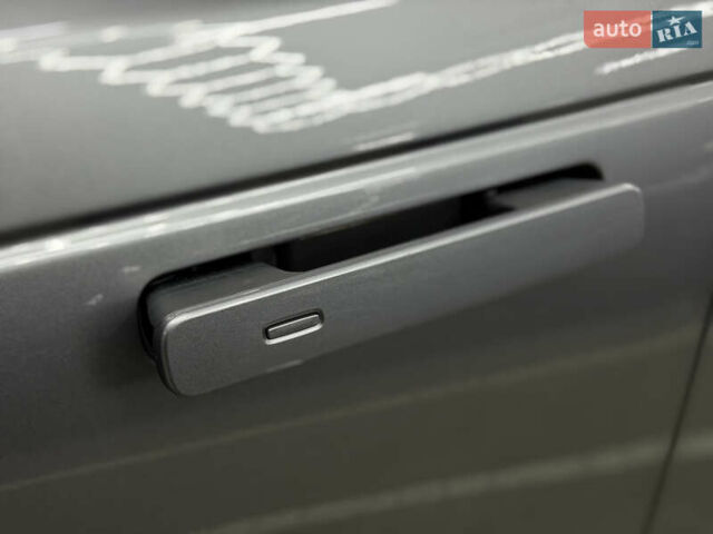 Ленд Ровер Рендж Ровер Велар, об'ємом двигуна 3 л та пробігом 113 тис. км за 42000 $, фото 5 на Automoto.ua