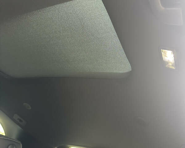 Ленд Ровер Рендж Ровер Велар, объемом двигателя 3 л и пробегом 111 тыс. км за 45900 $, фото 40 на Automoto.ua