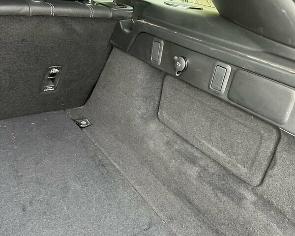 Ленд Ровер Рендж Ровер Велар, объемом двигателя 3 л и пробегом 111 тыс. км за 45900 $, фото 43 на Automoto.ua