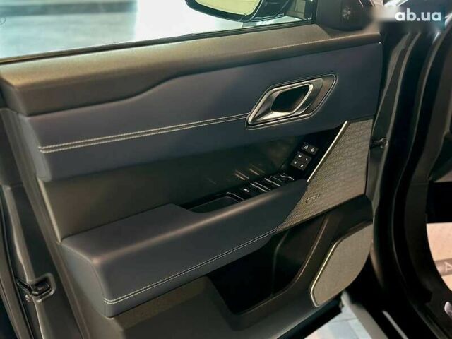 Ленд Ровер Рендж Ровер Велар, об'ємом двигуна 0 л та пробігом 69 тис. км за 55900 $, фото 11 на Automoto.ua