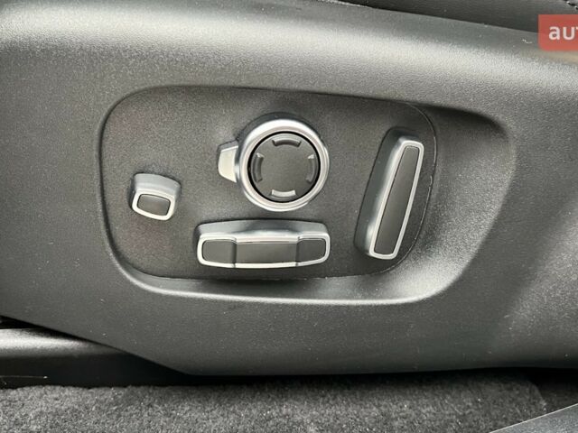 Ленд Ровер Рендж Ровер Велар, объемом двигателя 3 л и пробегом 0 тыс. км за 101314 $, фото 12 на Automoto.ua