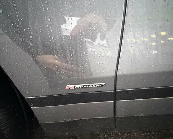 Сірий Ленд Ровер Рендж Ровер Велар, об'ємом двигуна 2 л та пробігом 150 тис. км за 30500 $, фото 7 на Automoto.ua