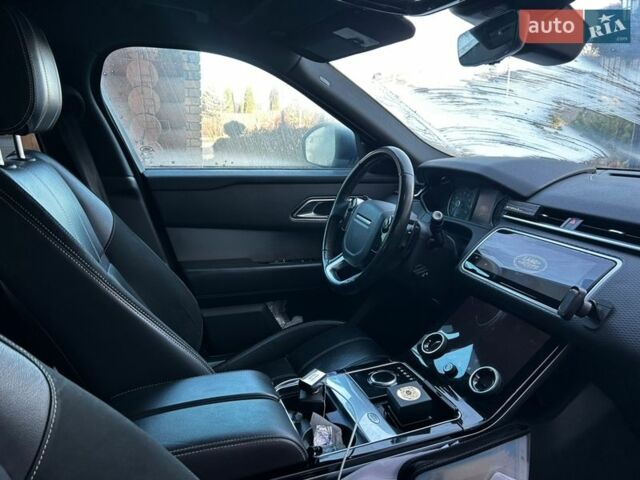 Сірий Ленд Ровер Рендж Ровер Велар, об'ємом двигуна 2 л та пробігом 153 тис. км за 31000 $, фото 7 на Automoto.ua