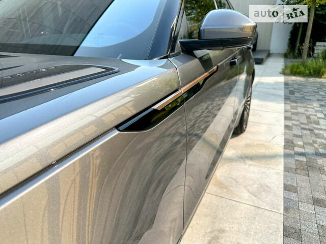 Серый Ленд Ровер Рендж Ровер Велар, объемом двигателя 3 л и пробегом 87 тыс. км за 39499 $, фото 3 на Automoto.ua