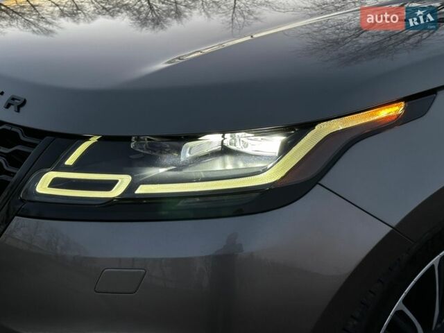 Серый Ленд Ровер Рендж Ровер Велар, объемом двигателя 3 л и пробегом 106 тыс. км за 39500 $, фото 10 на Automoto.ua