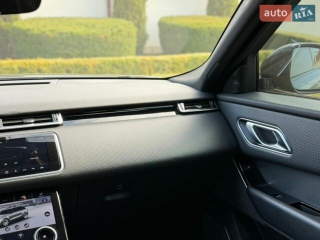 Сірий Ленд Ровер Рендж Ровер Велар, об'ємом двигуна 2 л та пробігом 140 тис. км за 32999 $, фото 65 на Automoto.ua