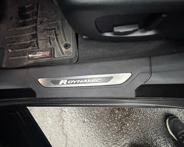 Сірий Ленд Ровер Рендж Ровер Велар, об'ємом двигуна 2 л та пробігом 150 тис. км за 30500 $, фото 14 на Automoto.ua