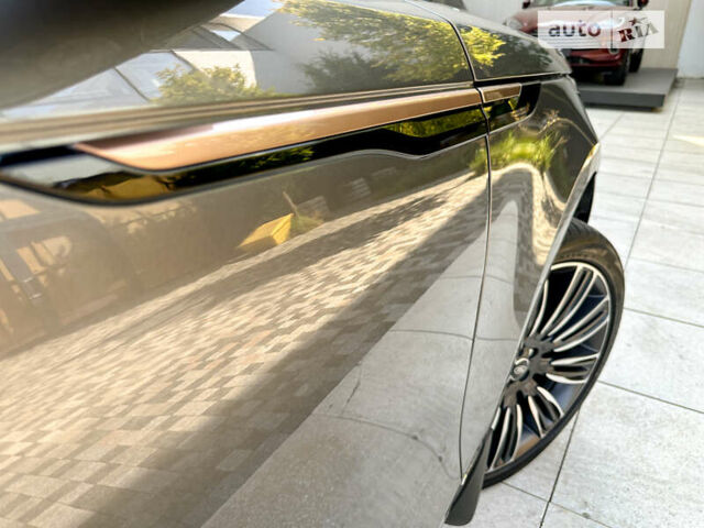 Серый Ленд Ровер Рендж Ровер Велар, объемом двигателя 3 л и пробегом 87 тыс. км за 39499 $, фото 13 на Automoto.ua