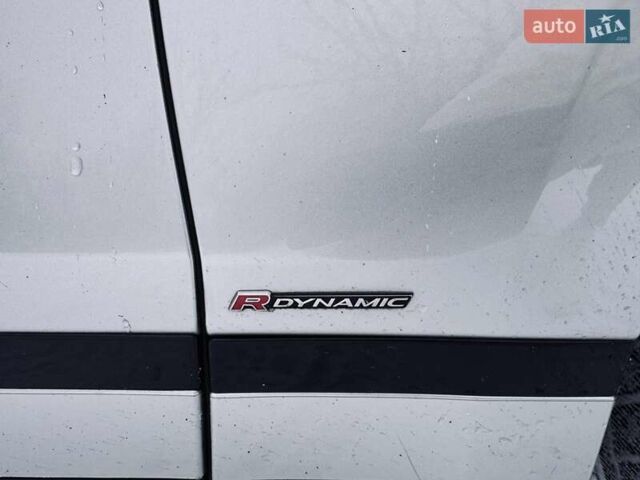 Серый Ленд Ровер Рендж Ровер Велар, объемом двигателя 2 л и пробегом 83 тыс. км за 38900 $, фото 9 на Automoto.ua