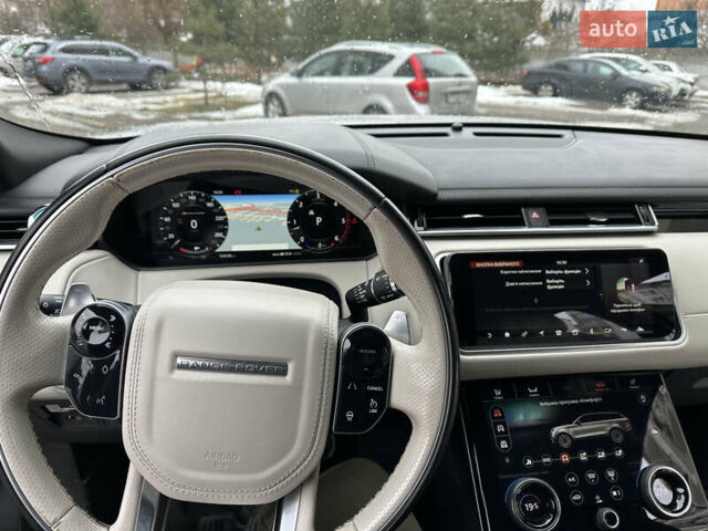 Сірий Ленд Ровер Рендж Ровер Велар, об'ємом двигуна 2.99 л та пробігом 150 тис. км за 41000 $, фото 16 на Automoto.ua